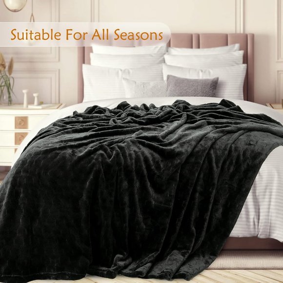 50" x 60" Black Soft Fluffy Geometric Pattern Comfy Microfiber Flannel Blankets - Picture 3 of 8